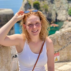 Meet your Posher, Amelia